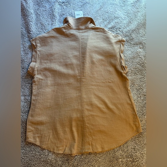 Maternity top by Ingrid & Isabel Tan Sleeveless Button Down Shirt - Picture 5 of 10